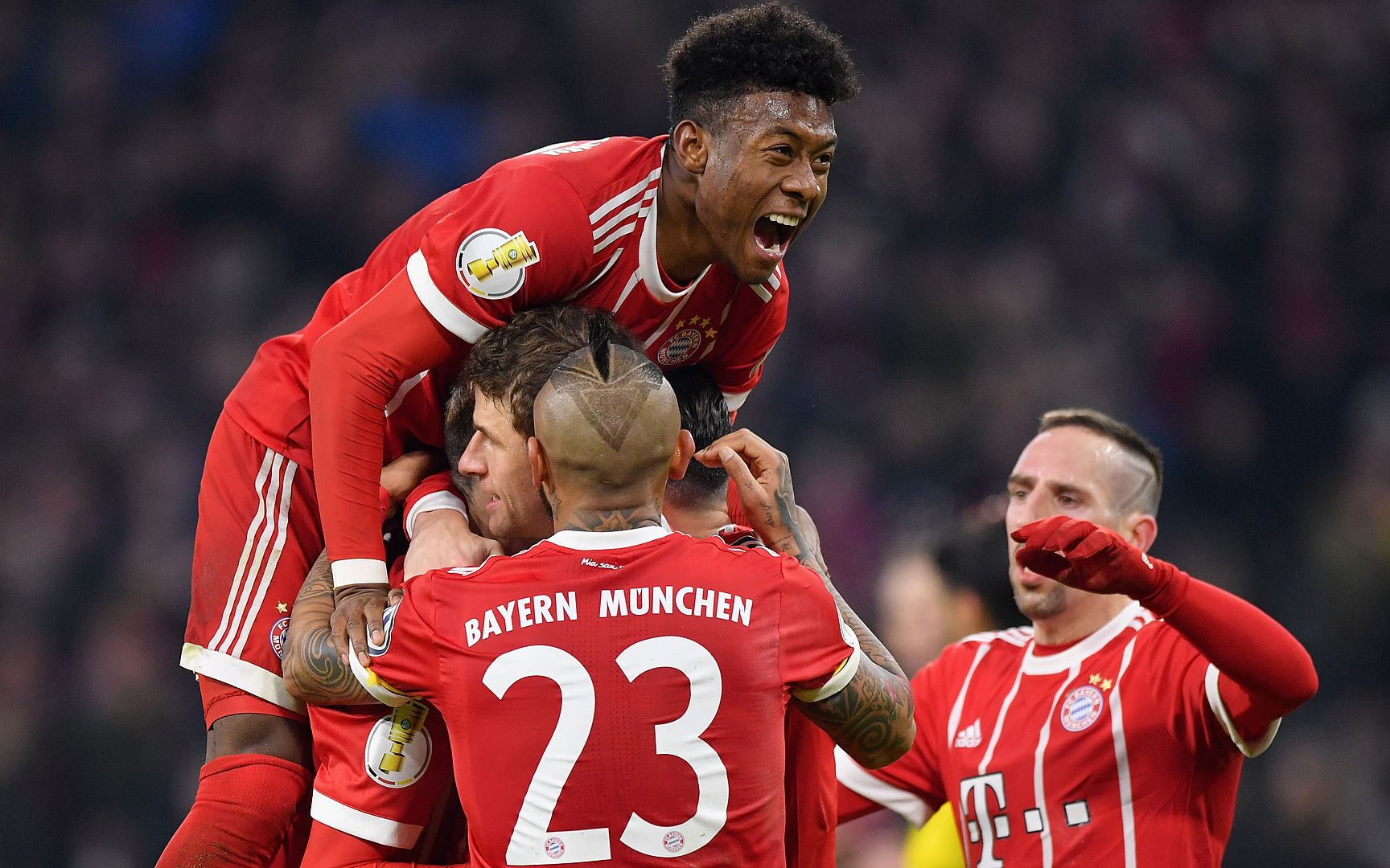 拜仁-多特蒙德,双方互不相让的简单介绍 拜仁-多特蒙德,双方互不相让的简单介绍