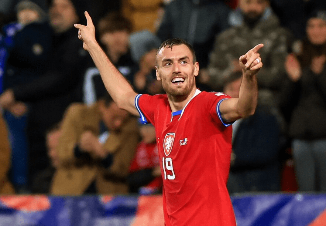 星空体育注册-包含英格兰遭遇摩尔多瓦逆转，小组出线悬念重重的词条