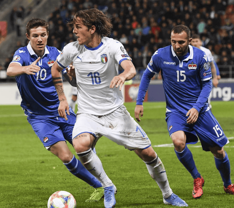 星空体育官方入口-北马其顿队在欧国联小组赛中稳定发挥的简单介绍