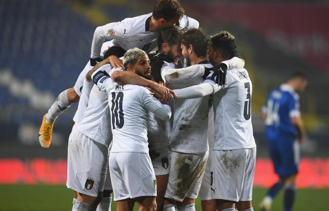 星空体育中国官网-包含韩国球队逆转晋级，豪门队伍强势突围的词条