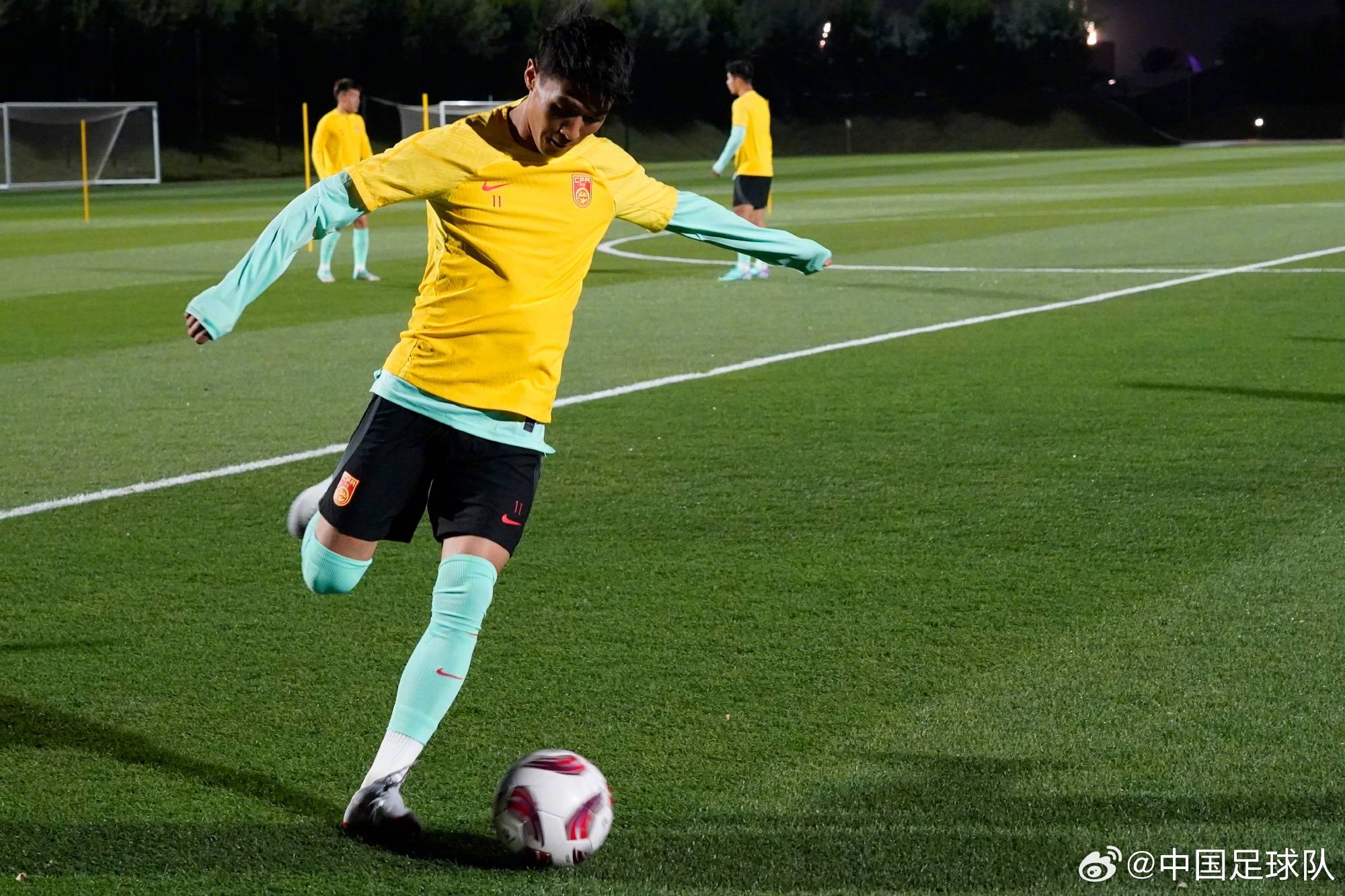 包含风起云涌的足球征程即将开启的词条