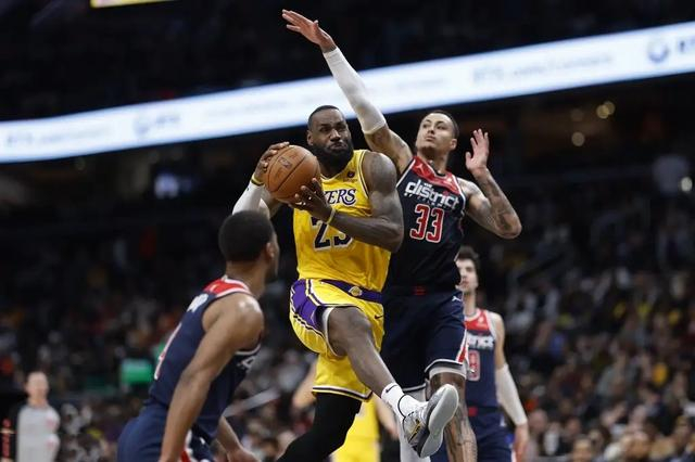 星空体育直播-关于湖人三连胜巫师，浓眉表现出色的信息