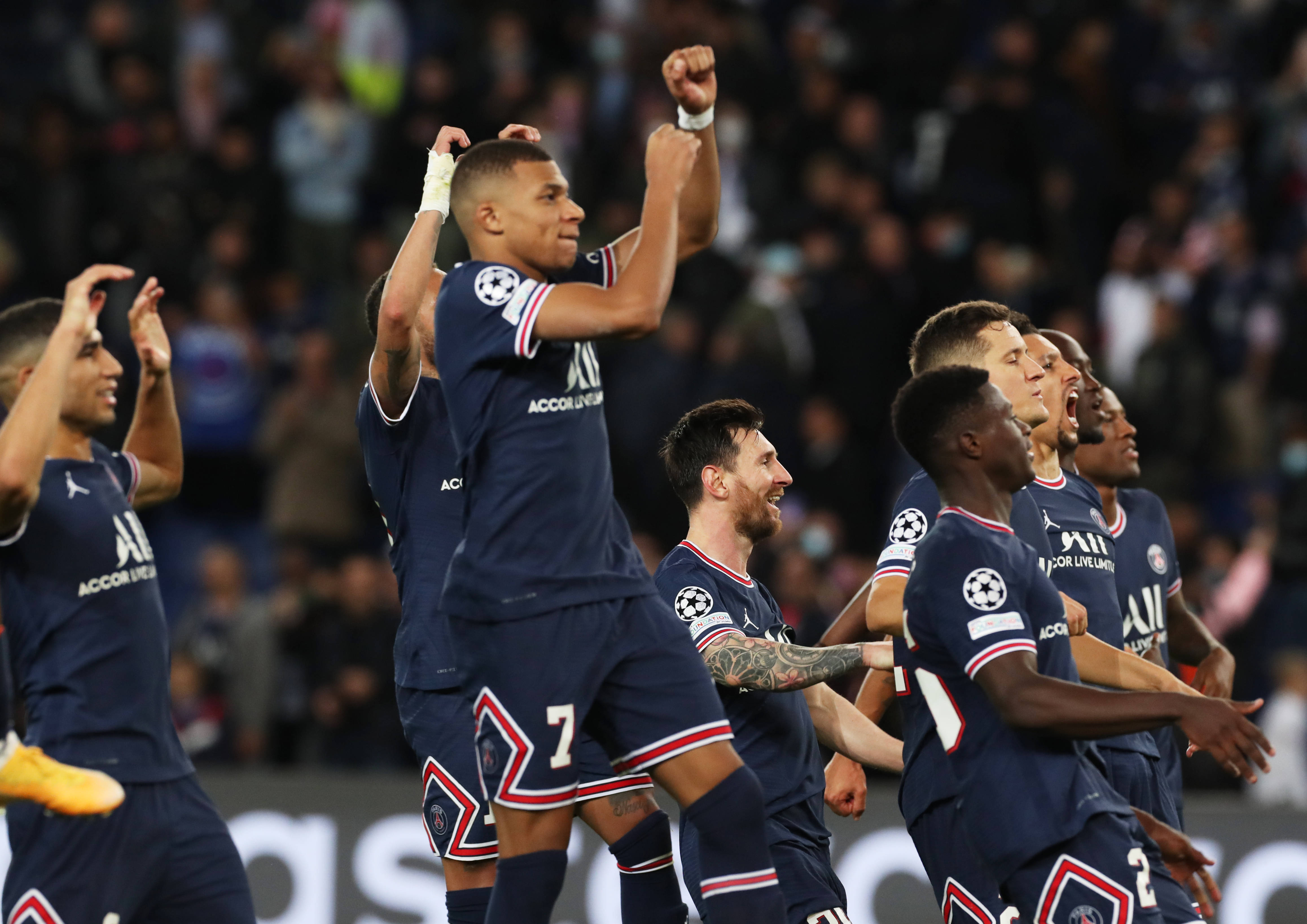 关于巴黎圣日耳曼横扫波尔图，成功晋级欧洲联盟杯半决赛的信息