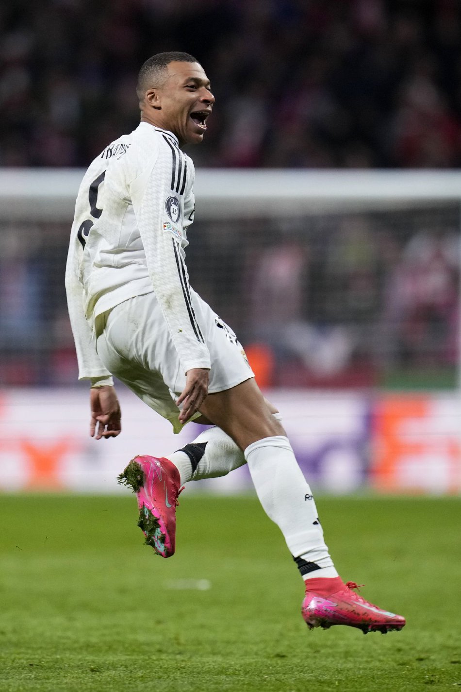 星空体育vip注册-皇家马德里惨遭淘汰，欧冠梦碎