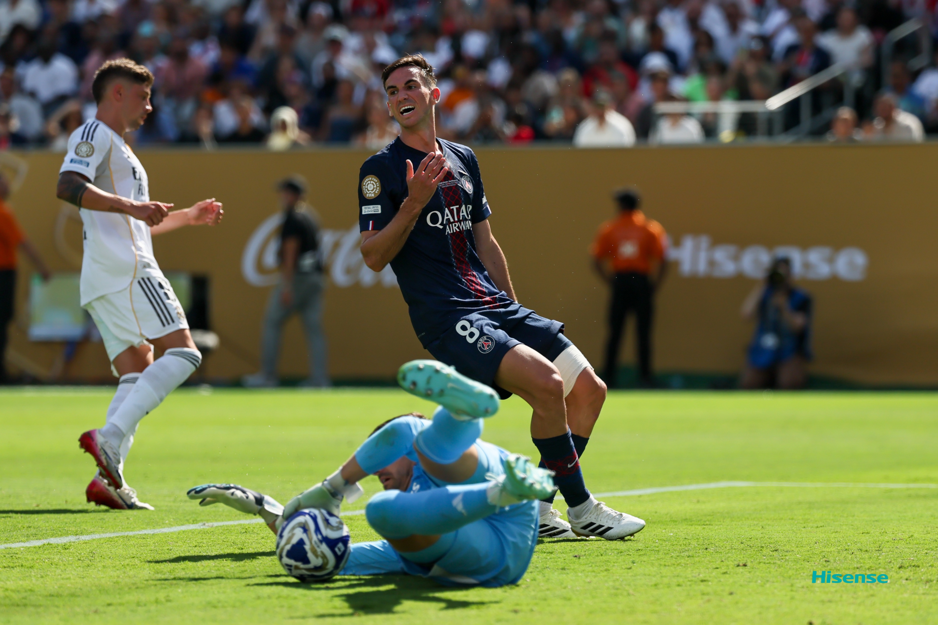 关于意大利主场大胜威尔士领跑欧洲国家杯小组赛的信息