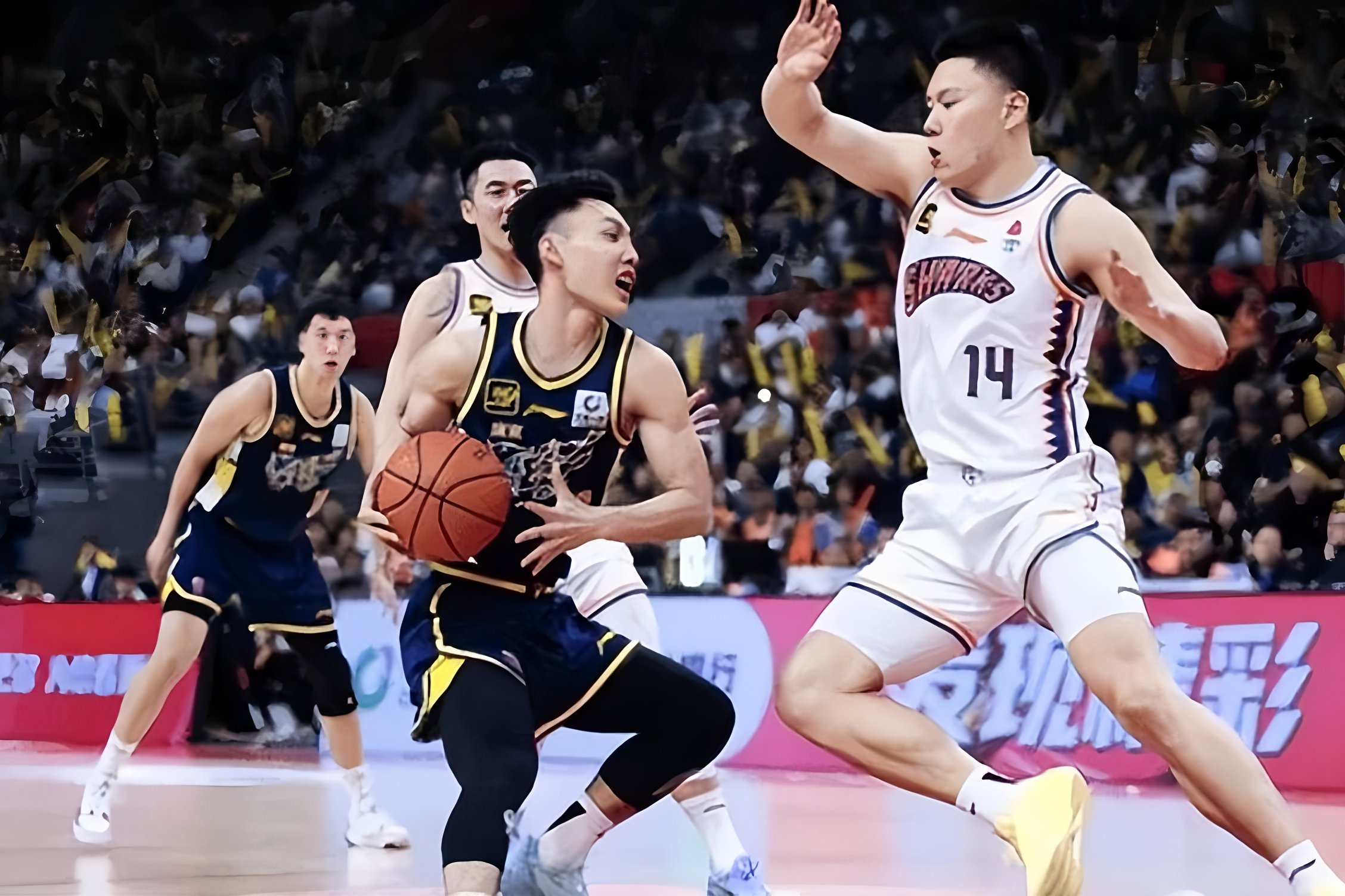 星空体育视频-广东队豪取连胜，霸占榜首位置